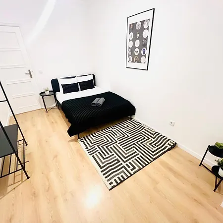 Vandrerhjem Luxury In Lisbon, Perfect For Tourists *